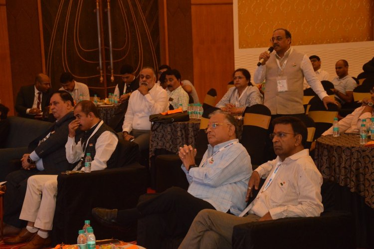 A large gathering of battery manufacturers and energy experts at the Green Grid Summit in Udaipur.